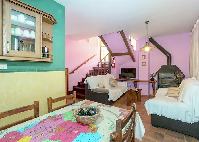 Rural Next To In The Village In Extremadura Holiday home Casas del Monte